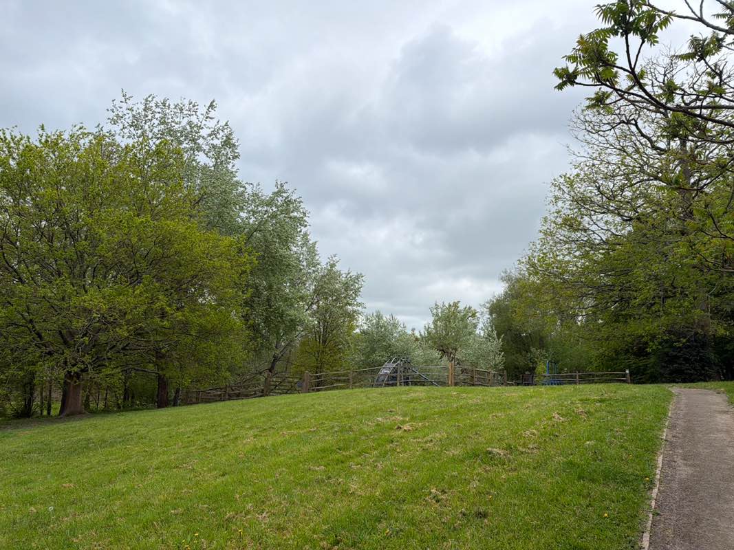 walking near me in Brooklands Park in spring