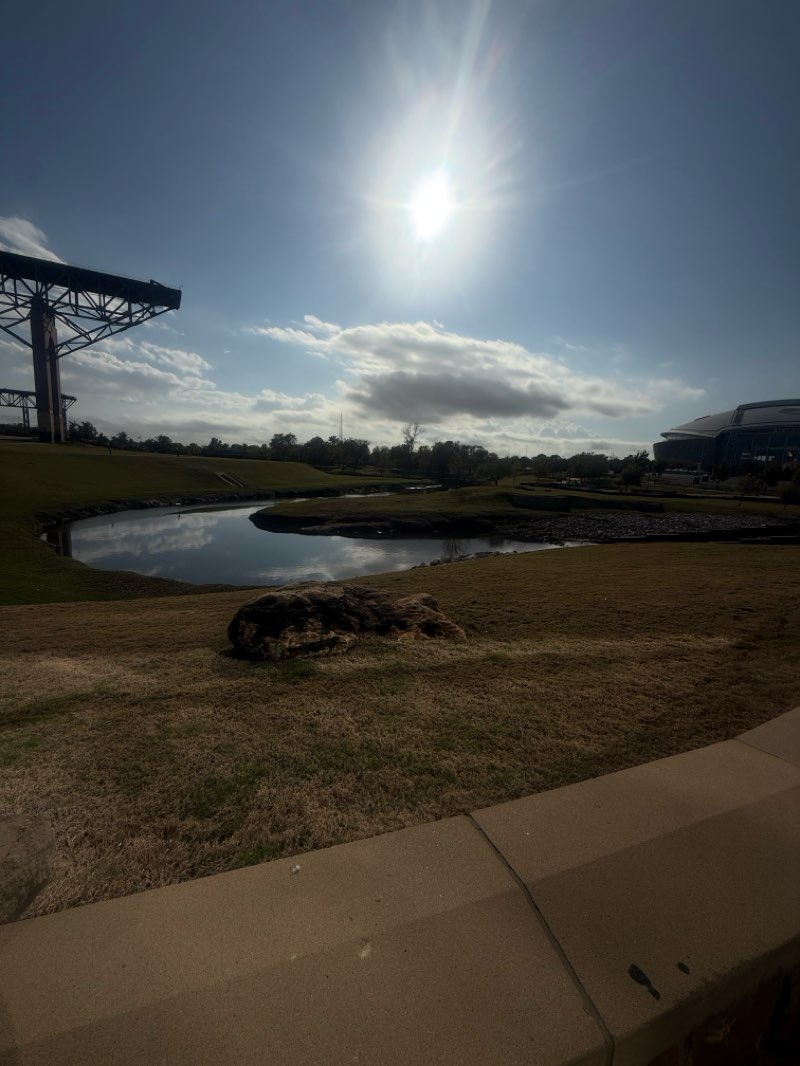 walking near me in Richard Greene Linear Park in autumn