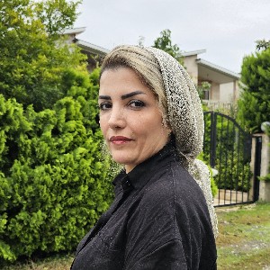 Golnoosh Salimifar profile