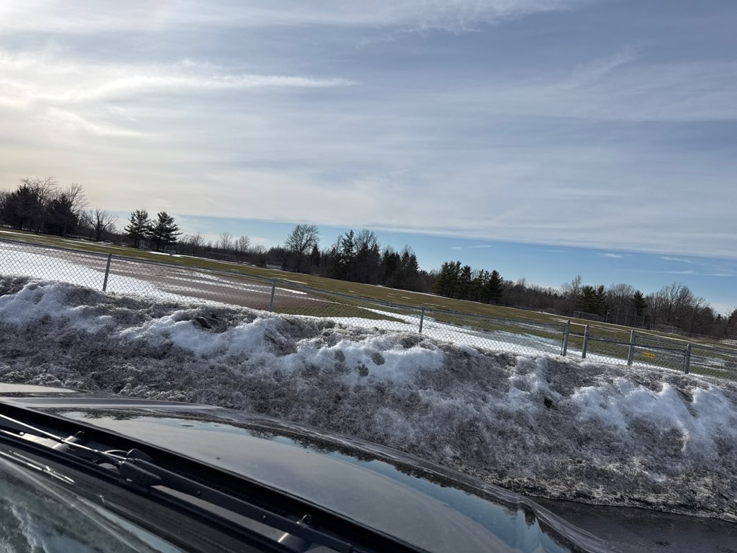 walking near me in Pendleton Town Park in spring