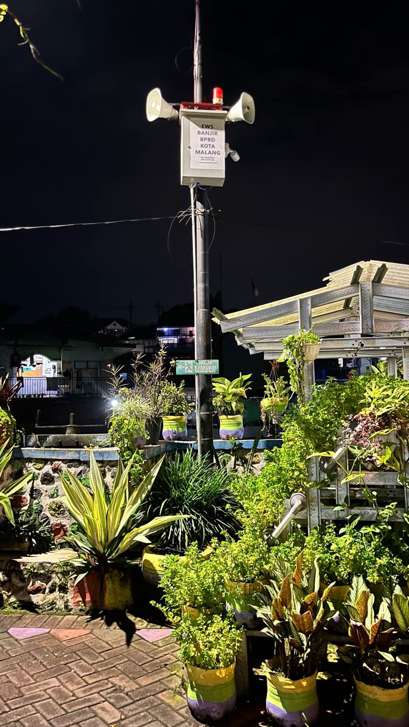 walking near me in Taman Krida Budaya Jawa Timur in spring