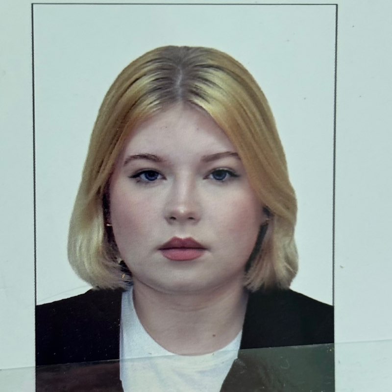 Полина Цветкова