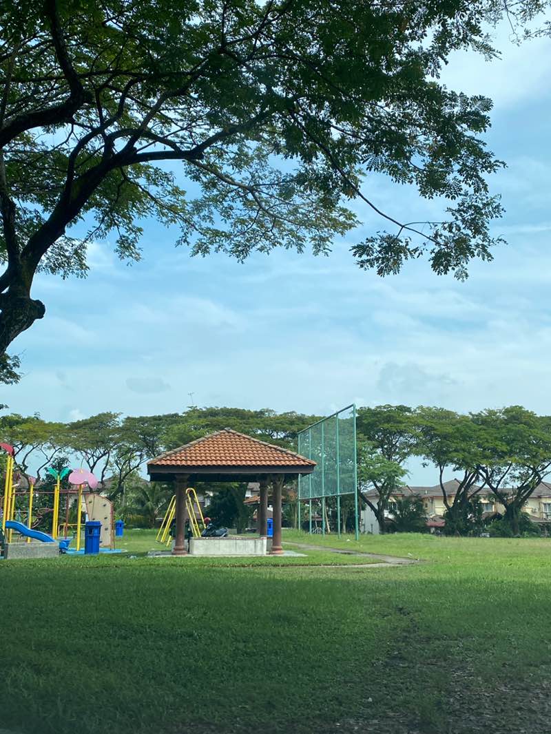 walking near me in Saujana Utama Park in winter