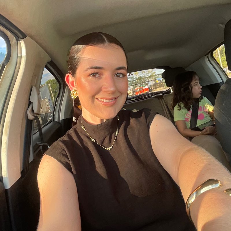 Dara Cristina profile