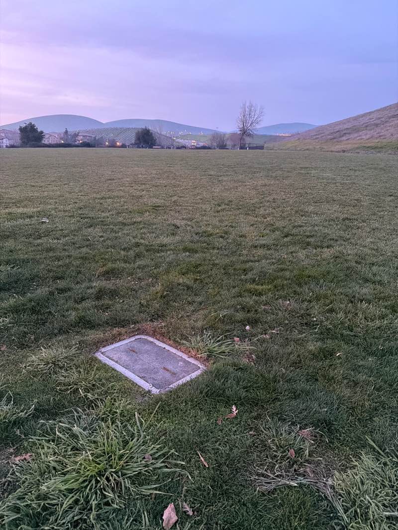 walking near me in Cayetano Park in winter