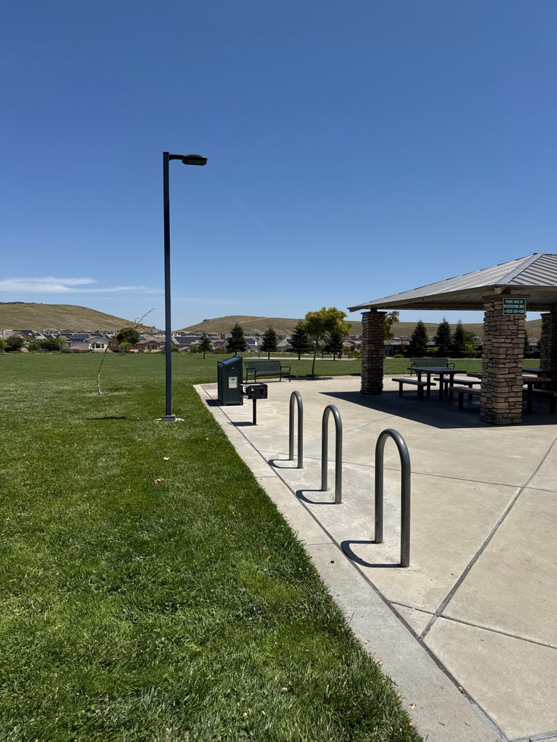 walking near me in Schaefer Ranch Park in spring
