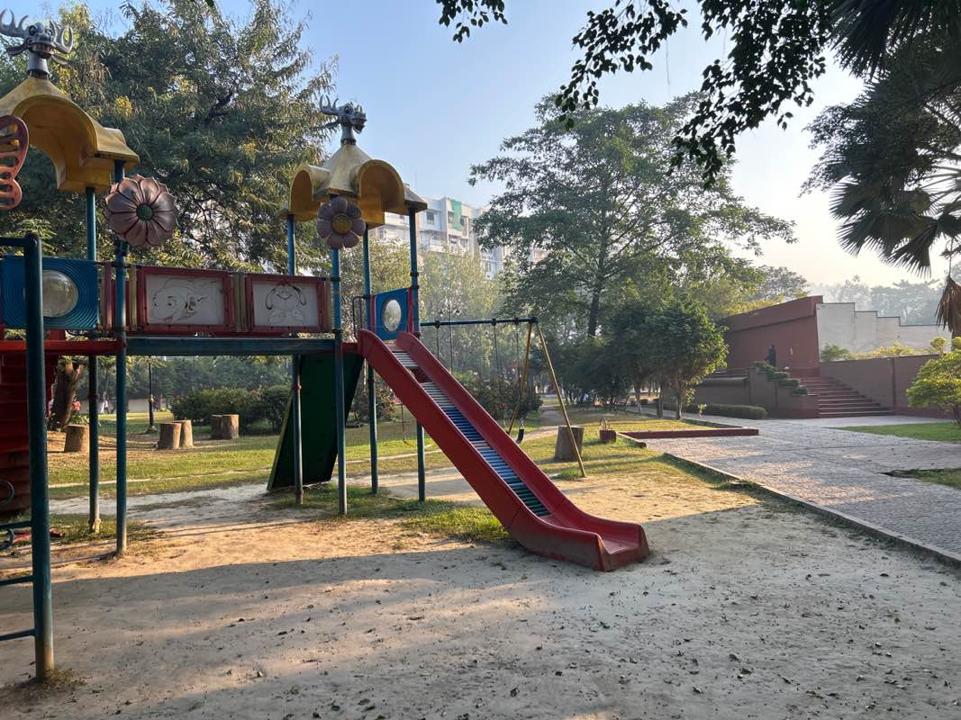 walking near me in Shradhanjali Kanan in winter