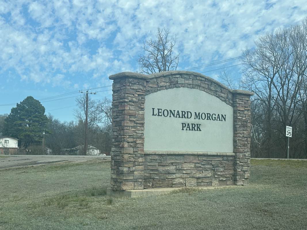 walking near me in Leonard Morgan Park in winter