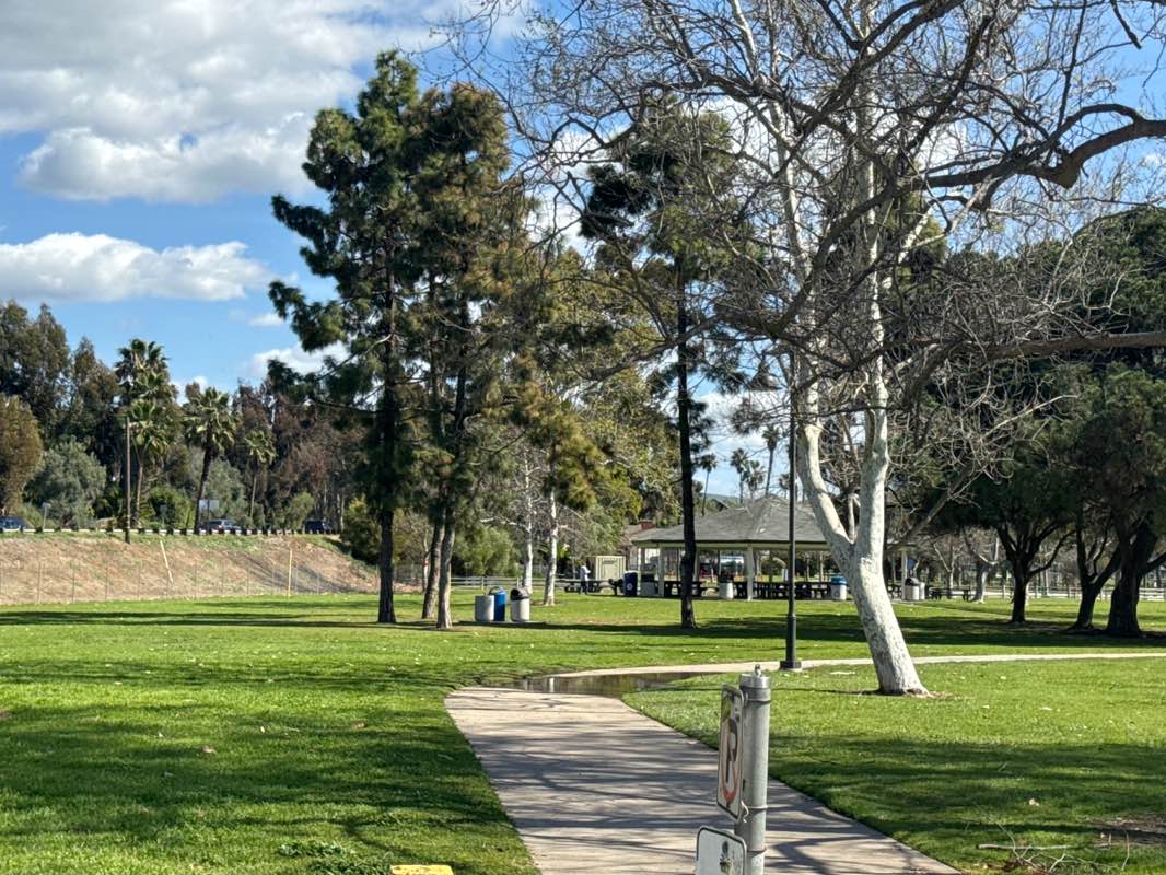 walking near me in Rohr Park in winter