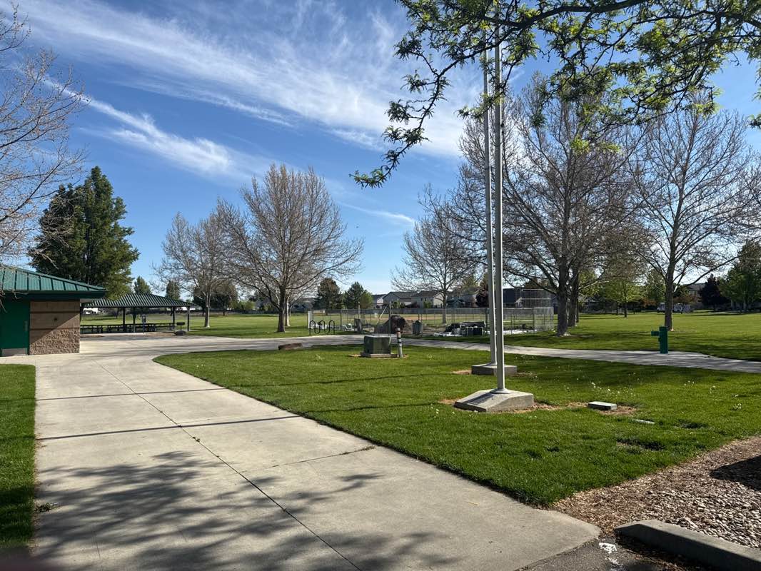 walking near me in Optimist Park in spring