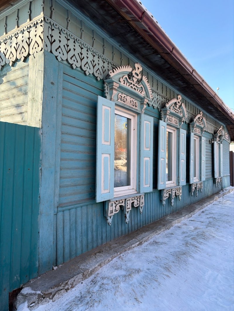 walking near me in Парк им. Томпсона in winter