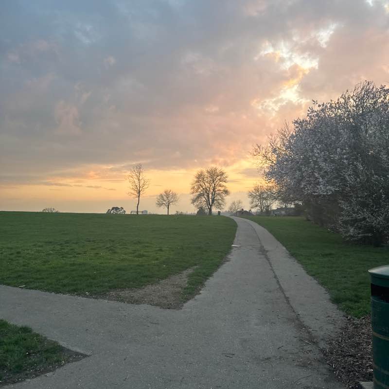 elliemayelsie 🩷🌸🩰✨ post 1