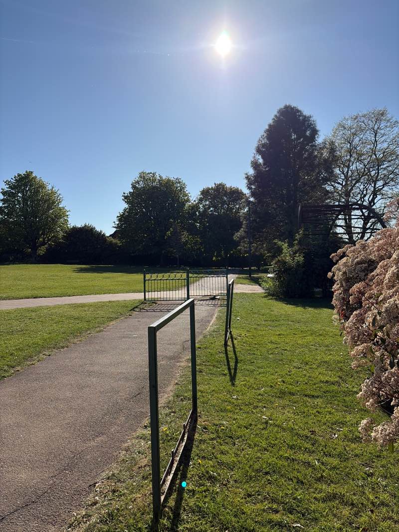 walking near me in Oaken Grove Park in spring