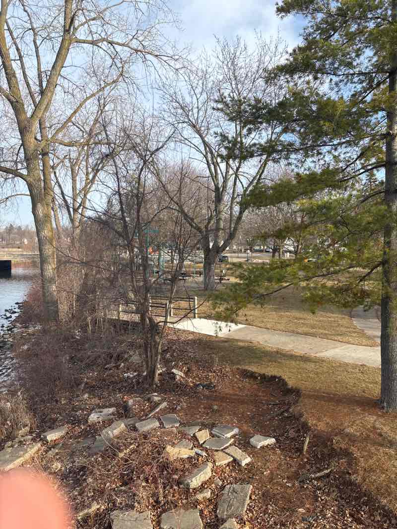 walking near me in Riverside Park in spring