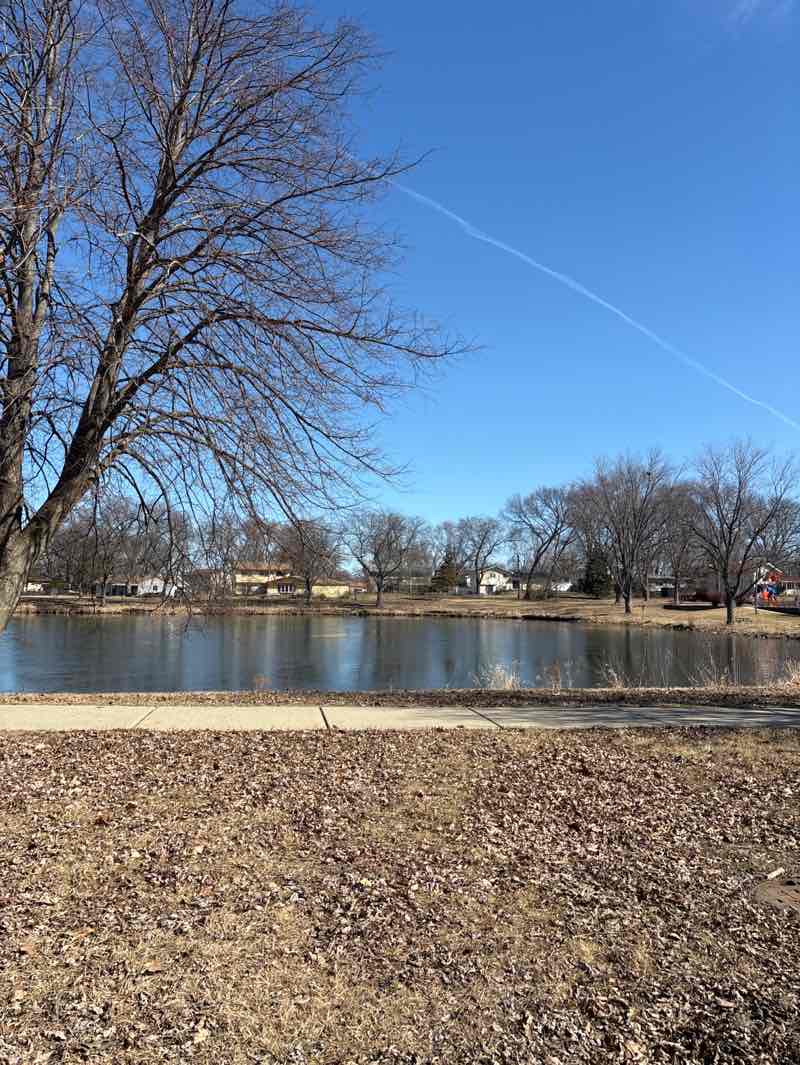 walking near me in Highland Park in spring