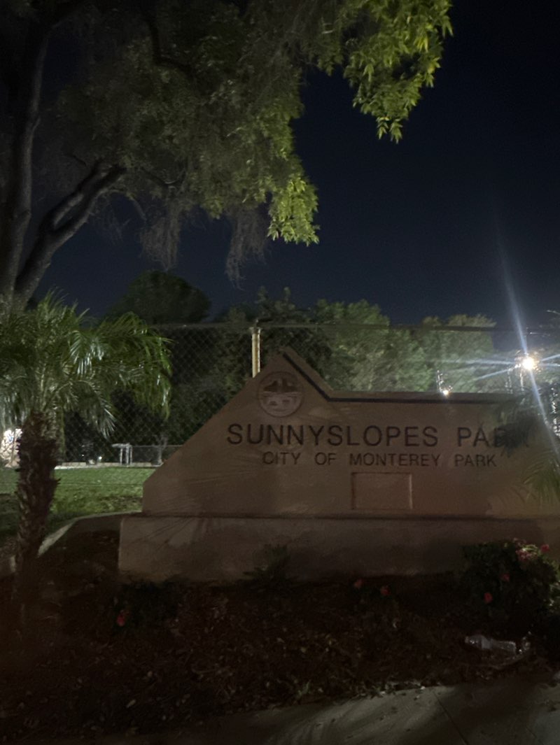 walking near me in Sunnyslopes Park in spring