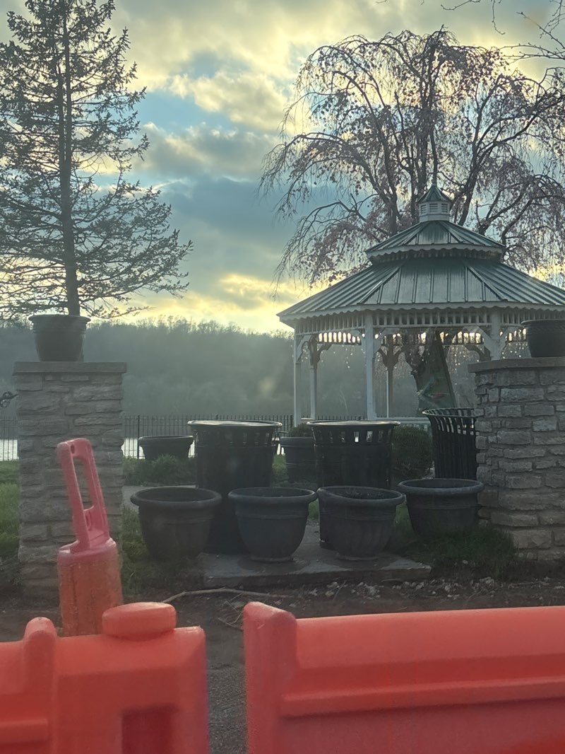 walking near me in River Front Park in spring