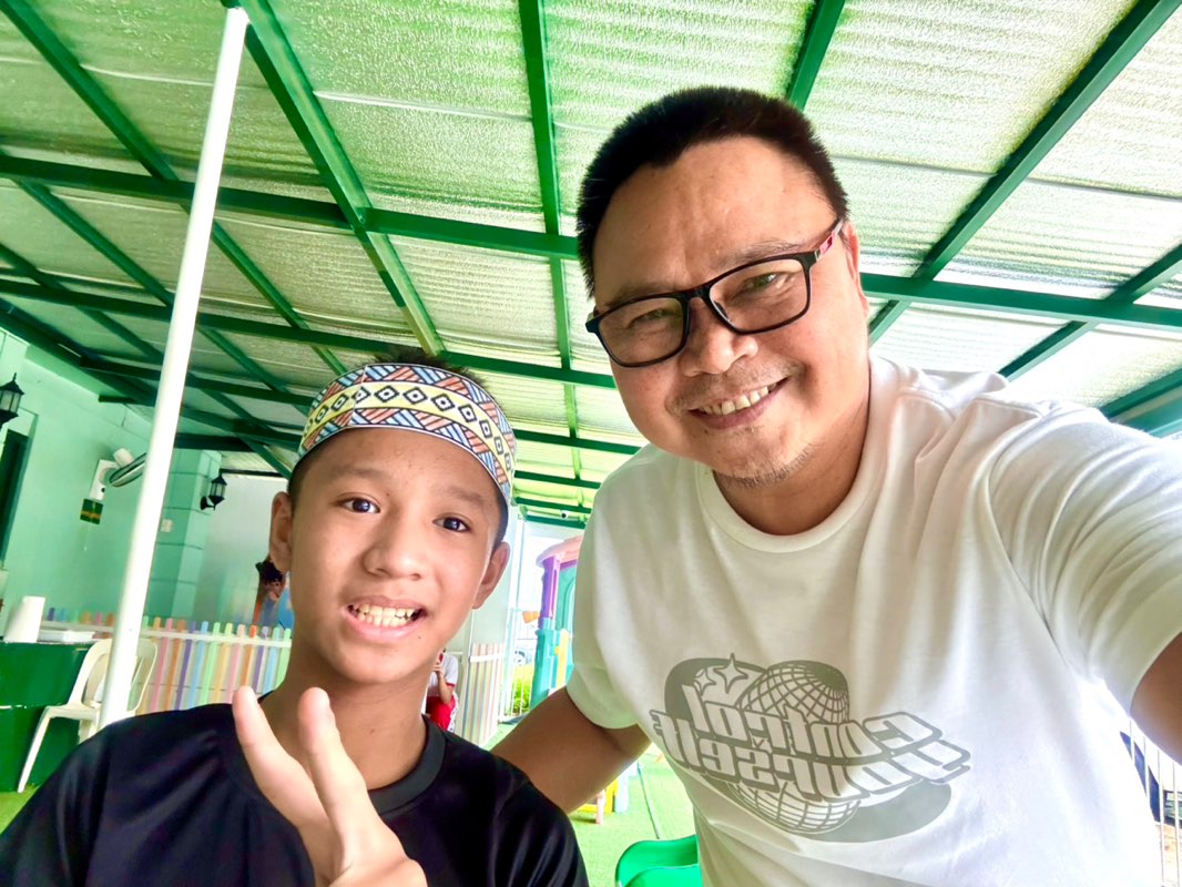 rogelio de borja-SHE profile