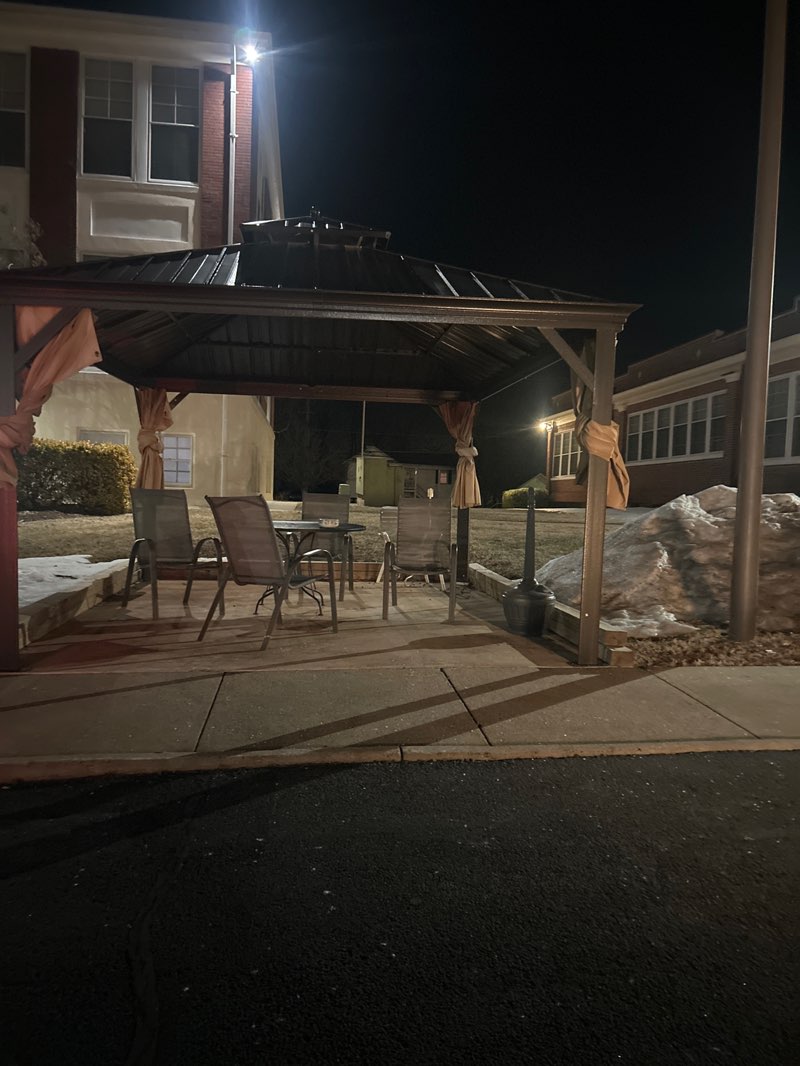 walking near me in Belleview Park in winter