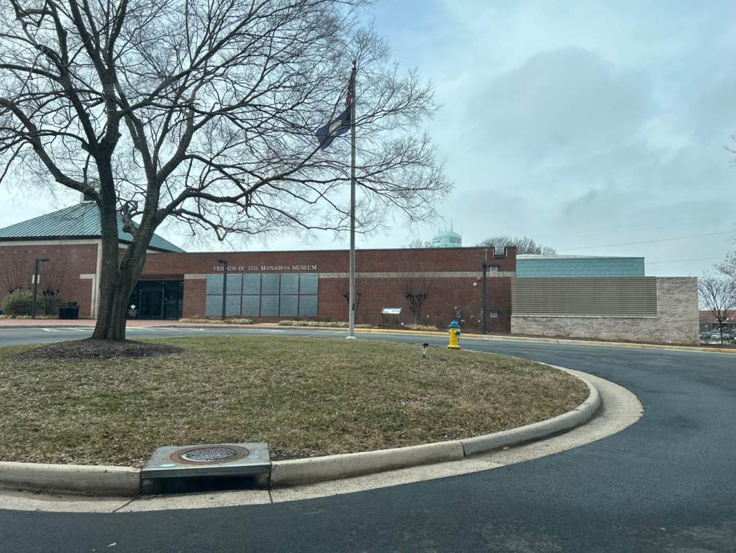 walking near me in Baldwin Park in spring