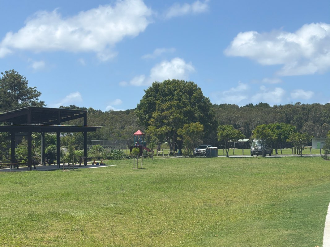 walking near me in Suffolk Park Playing Fields in autumn
