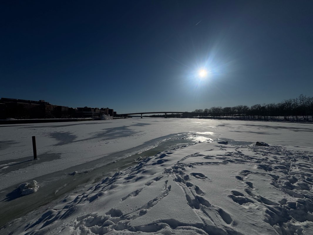 walking near me in Hudson Shores Park in winter