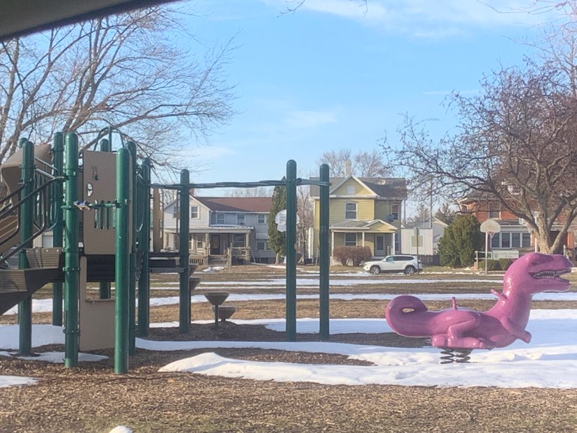 walking near me in Clinton Park in spring