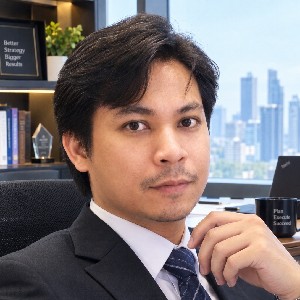 Azroy Malaya profile