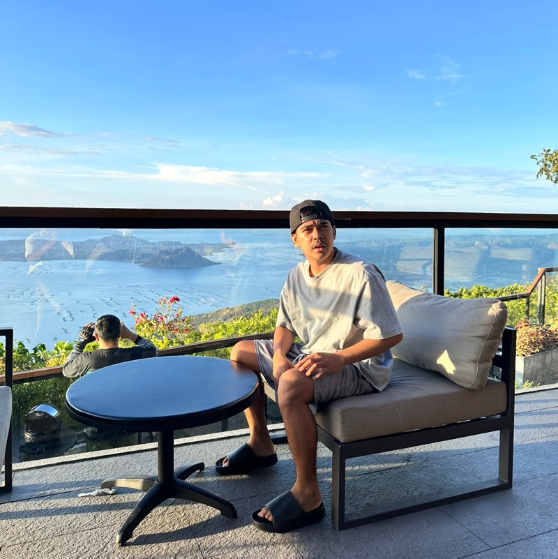 Charles Redojblado profile