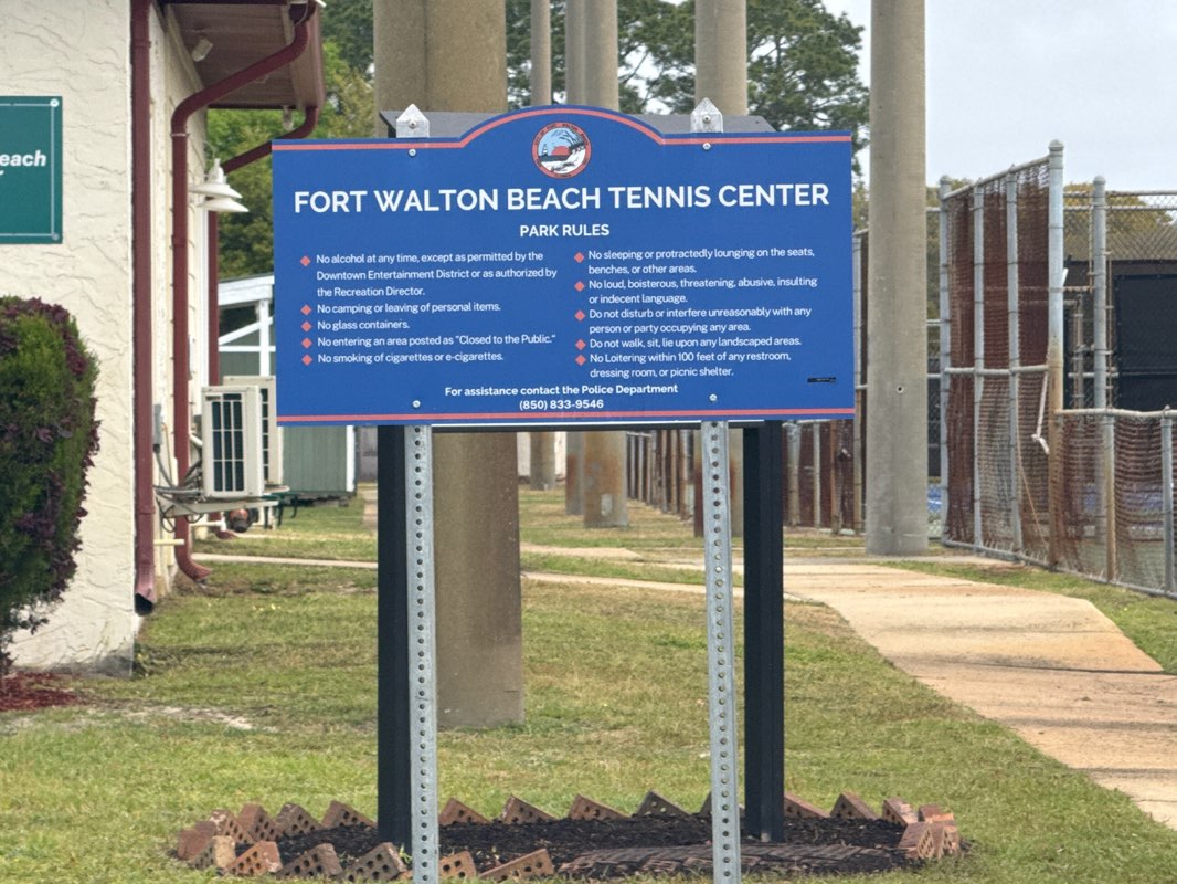 walking near me in Fort Walton Beach Tennis Center in spring