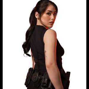 Isa Cervantes profile