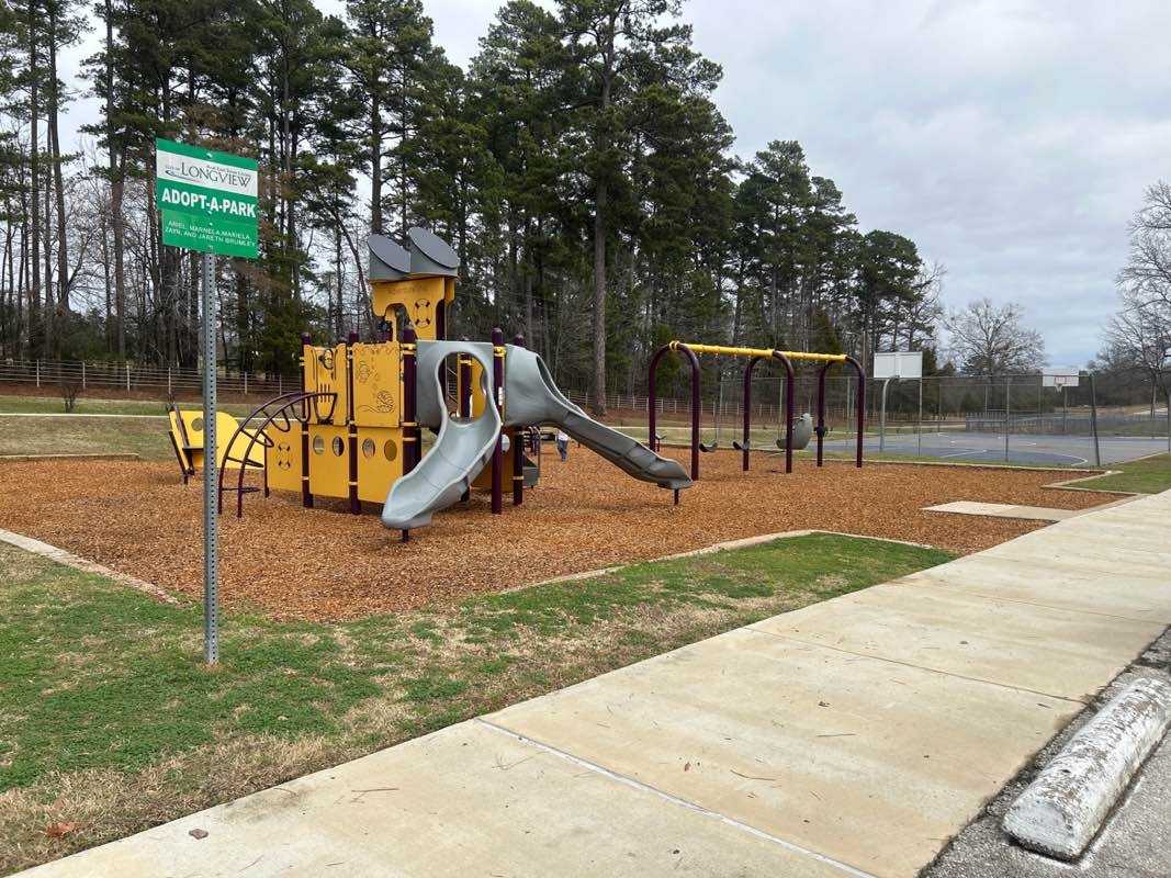 walking near me in Spring Creek Park in winter