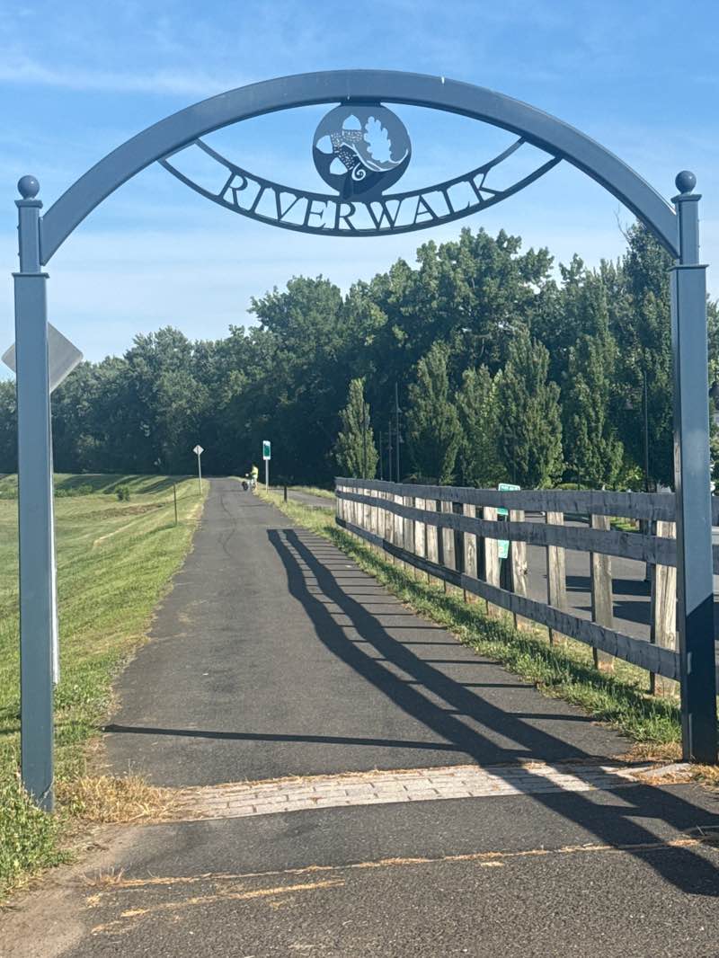 walking near me in Connecticut River Access Park in summer