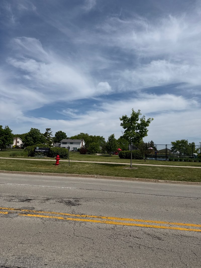 walking near me in Kingsport East Park in summer