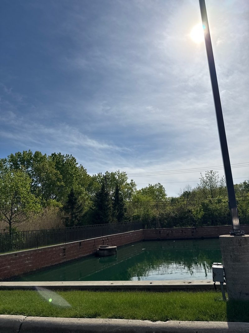walking near me in Sunnydale Park in spring