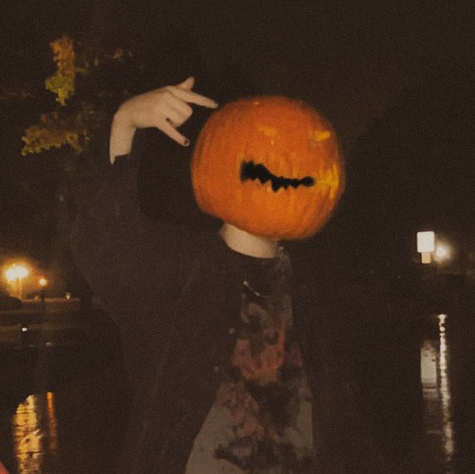 halloweenifying profile