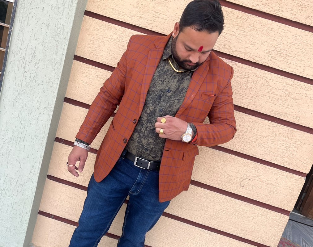 Rakesh Gahlot profile