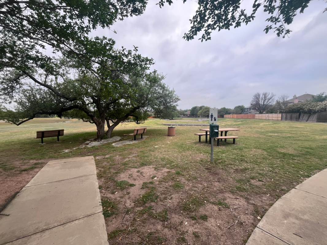 walking near me in Bedford Park in spring