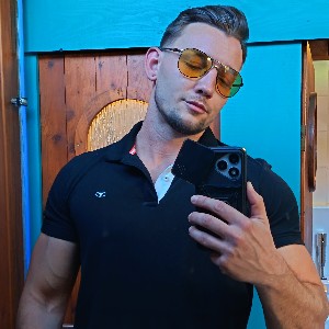 Peter Derek profile