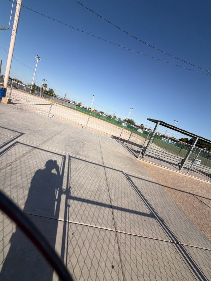 walking near me in Unidad Deportiva Rafael Sánchez in summer