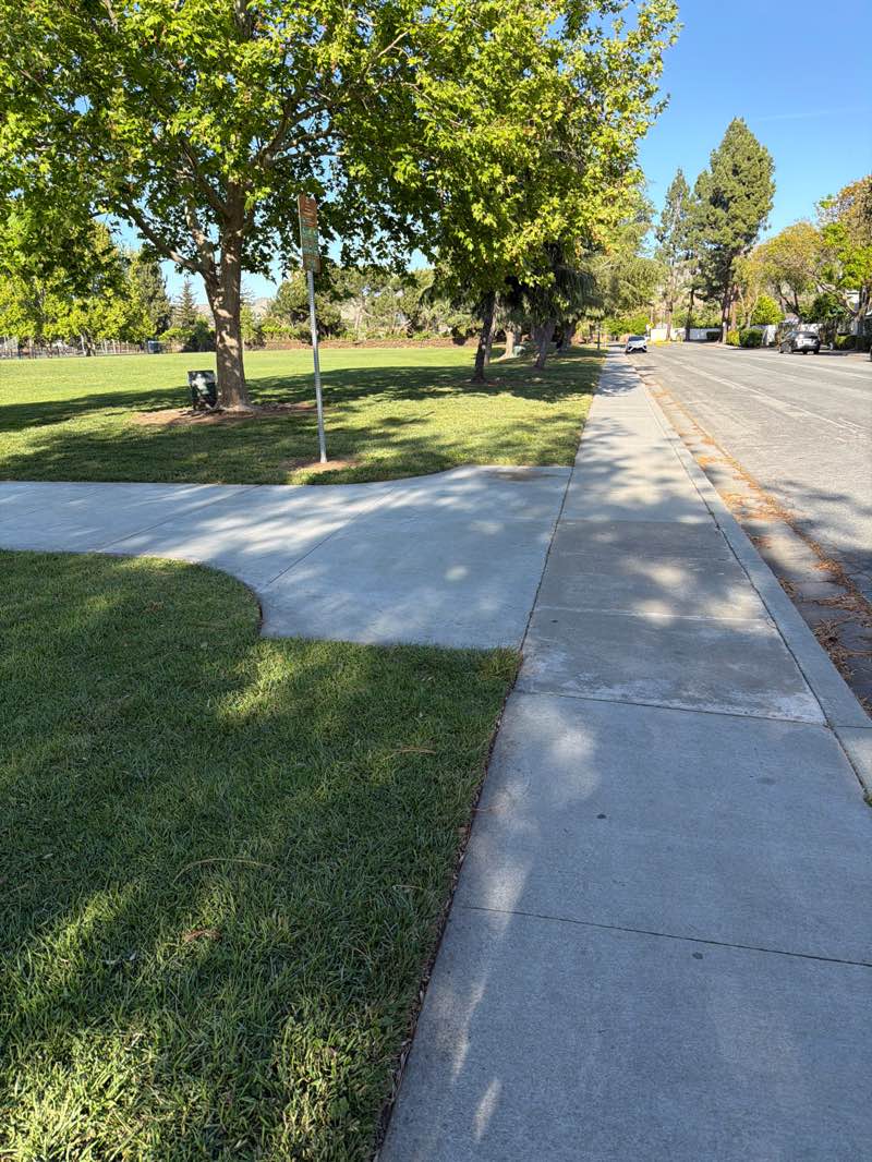 walking near me in Irvington Community Park in spring