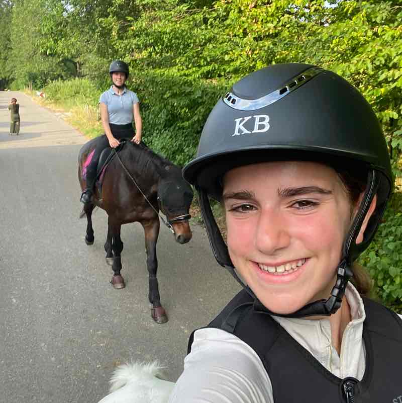 Spazieren und Reiten Berlin Nela 🌸🐴 post image