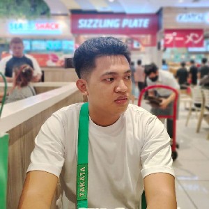 Golden Hawk - Laurence profile