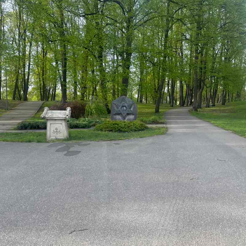 Sarmīte post 1