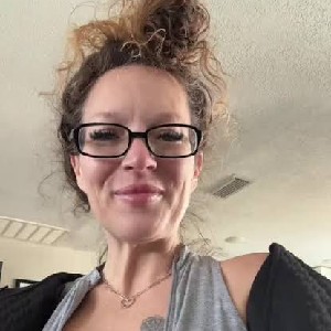 Rayna bronococutie Williams