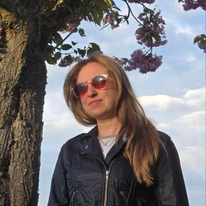 Юля profile