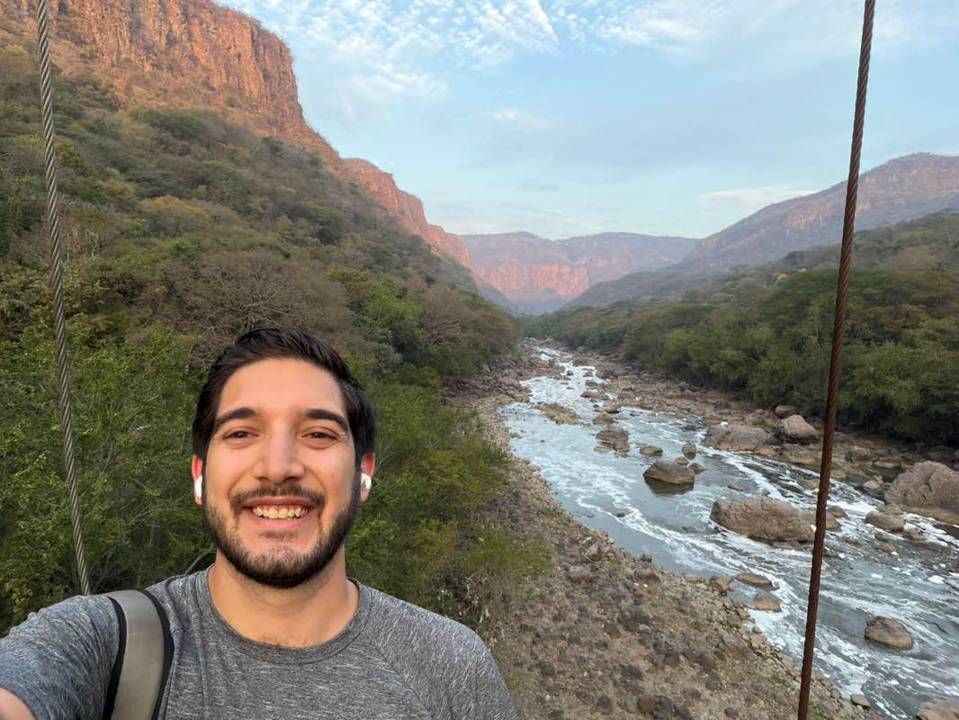 Alonso Molina profile