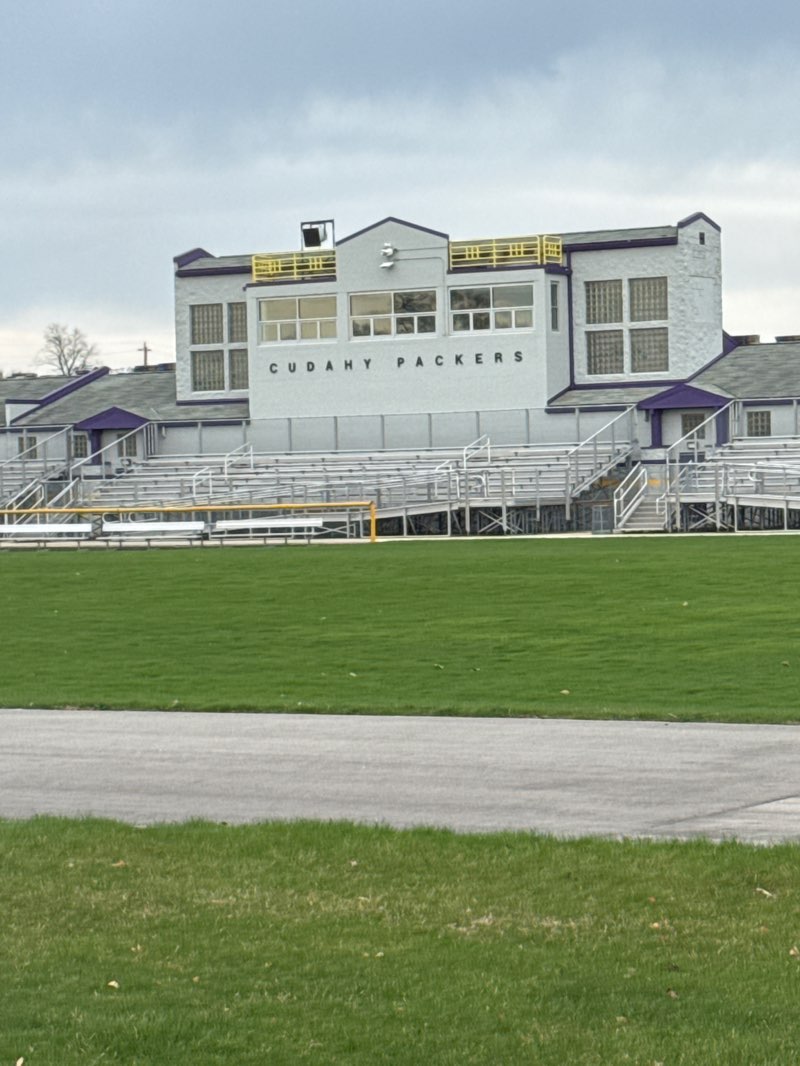 walking near me in Cudahy Stadium in spring