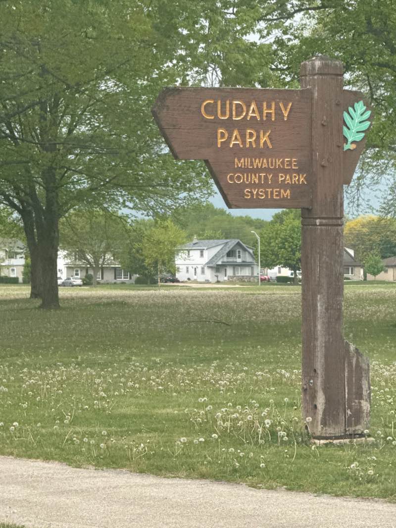 walking near me in Cudahy Park in summer