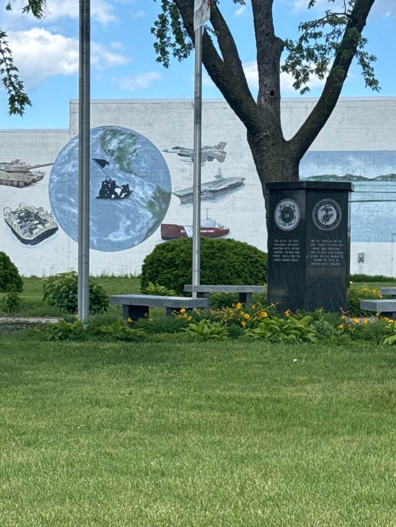 walking near me in Veterans Memorial Park in summer